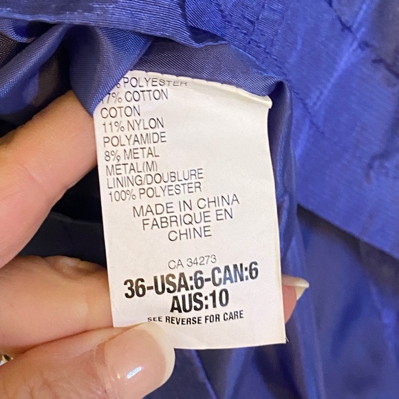 Vibrant Kapalua windbreaker 🌬️ - Picture 8 of 10